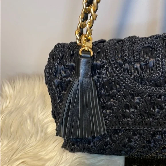 Tory Burch Black Crochet Shoulder Bag with Gold Chain - Picture 4 of 6